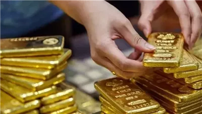 ارتفاع الذهب وسط تراجع الدولار والتركيز على بيانات التضخم الأمريكية