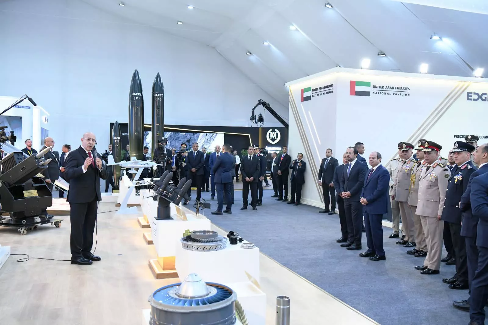الرئيس السيسي يفتتح معرض العلمين الدولي للطيران والفضاء 2026
