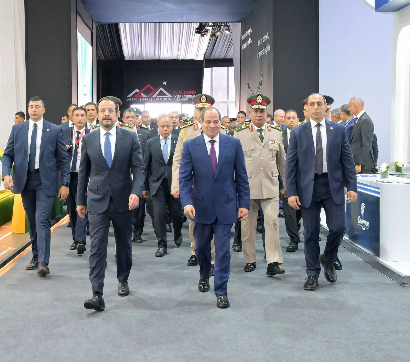 الرئيس السيسي يفتتح معرض العلمين الدولي للطيران والفضاء 2026