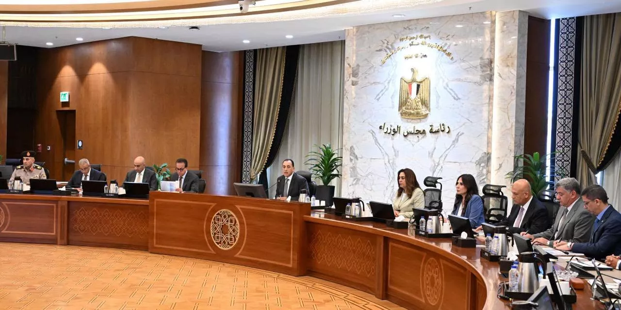 مدبولي يتابع الموقف التنفيذي للمبادرة الرئاسية حياة كريمة