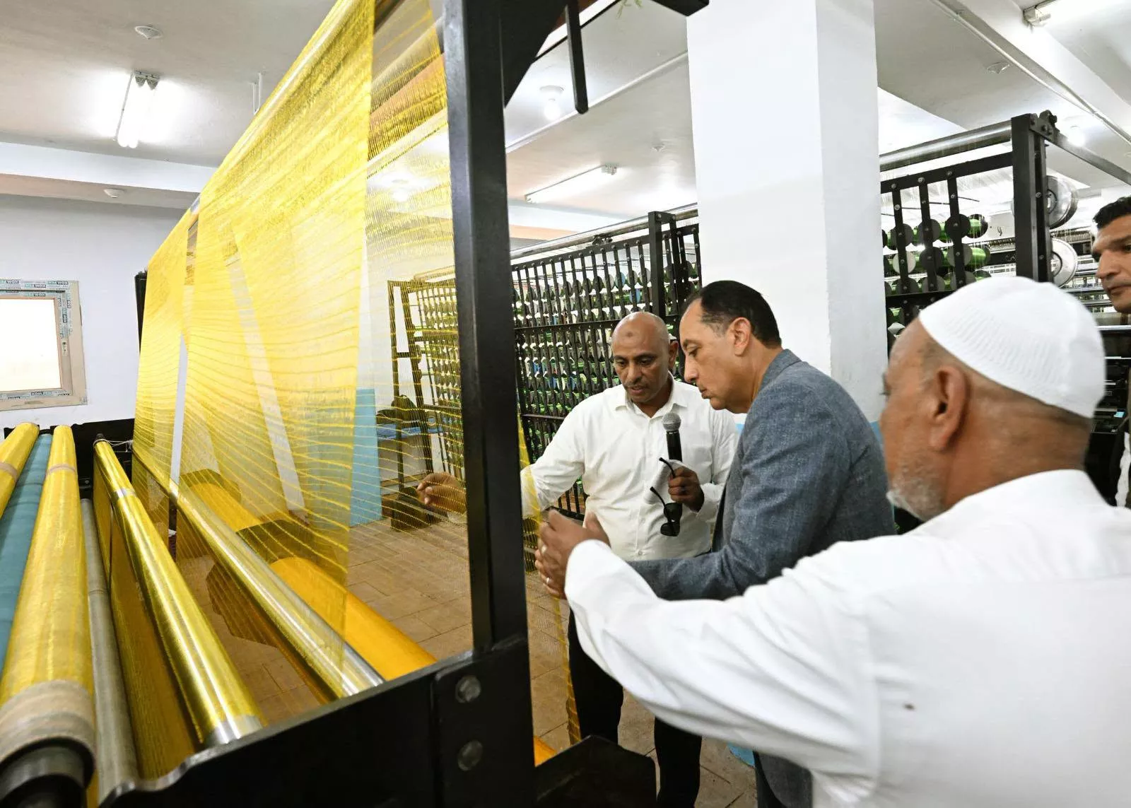 رئيس الوزراء يتفقد الشركة المصرية لتصنيع الشباك وأدوات الصيد