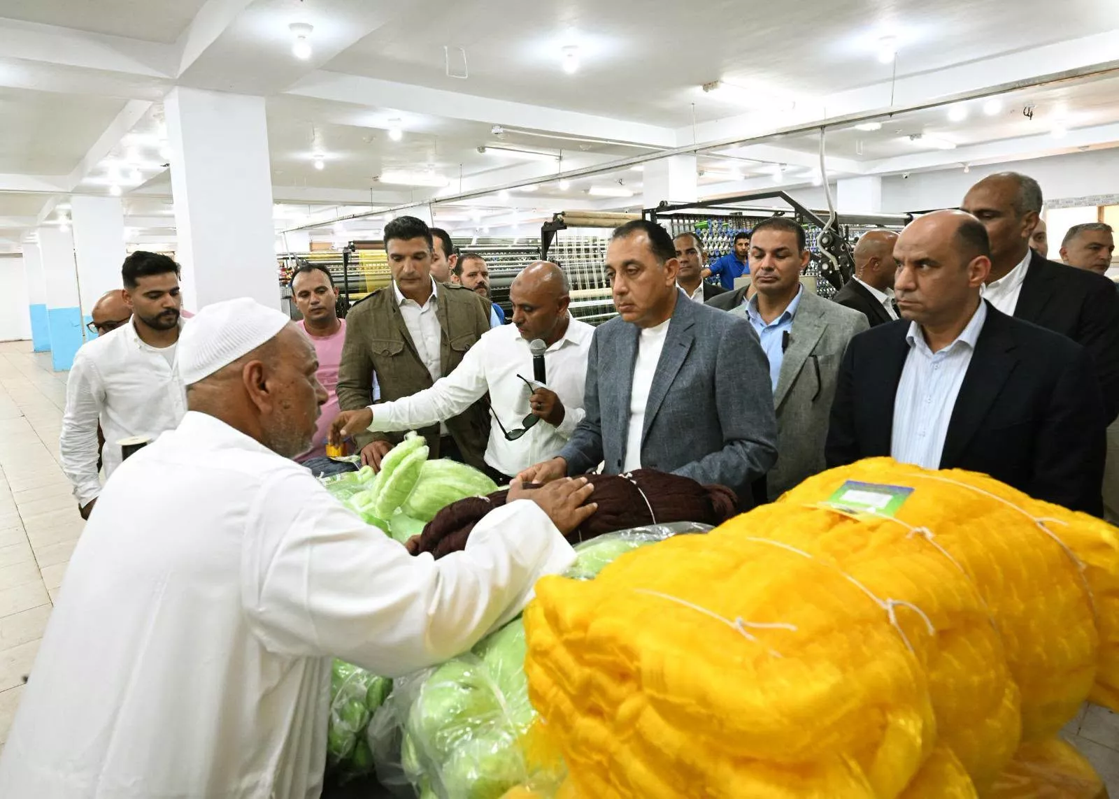 رئيس الوزراء يتفقد الشركة المصرية لتصنيع الشباك وأدوات الصيد