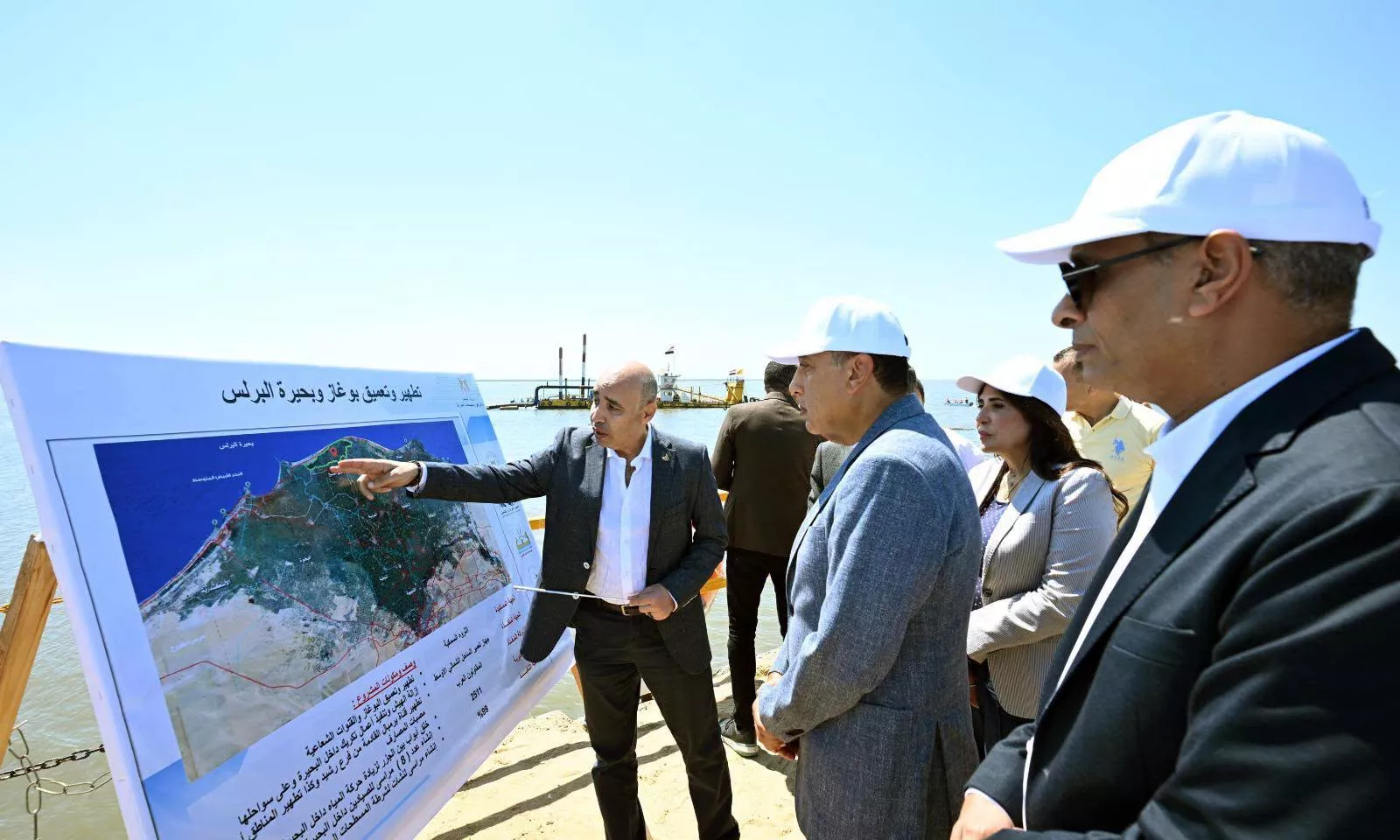 رئيس الوزراء يتفقد مشروع تطهير وتعميق بوغاز وبحيرة البرلس