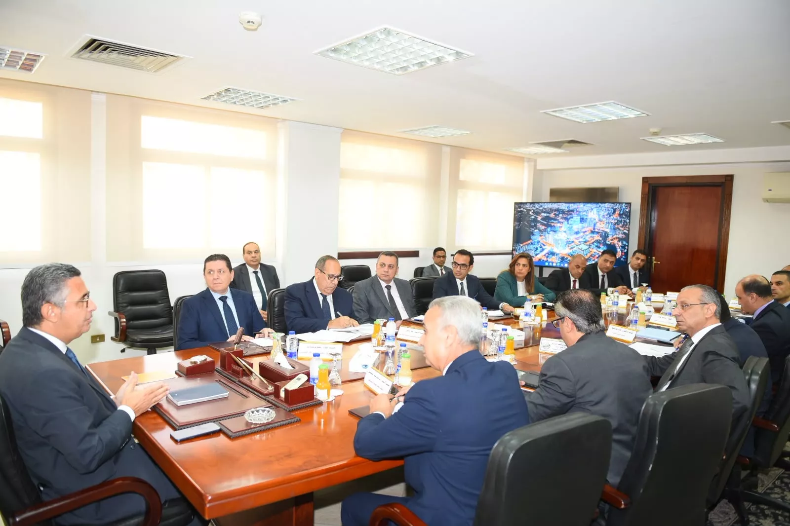 وزير التموين يترأس غرفة عمليات متابعة تنفيذ مبادرة خفض أسعار السلع