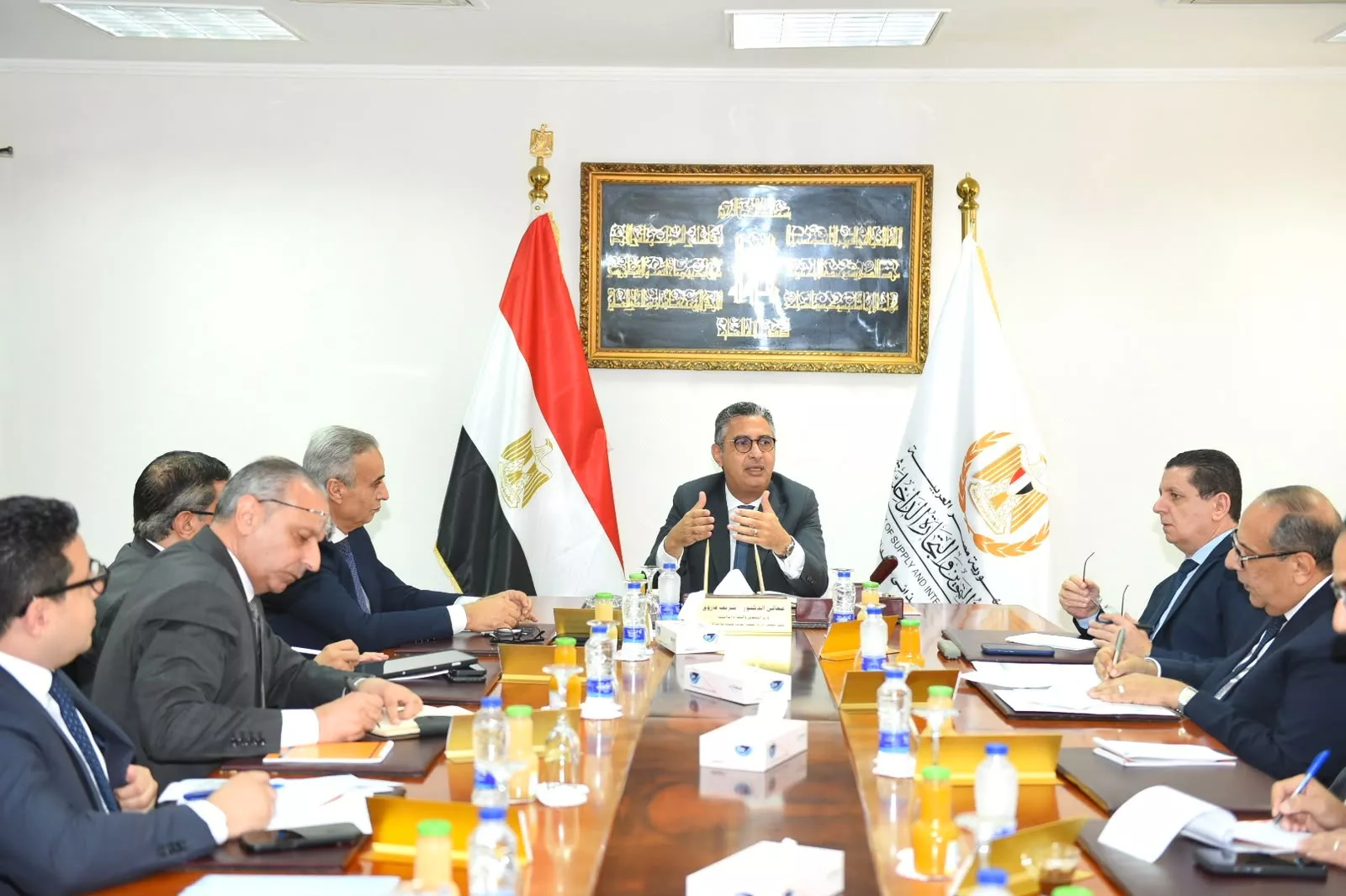 وزير التموين يترأس غرفة عمليات متابعة تنفيذ مبادرة خفض أسعار السلع
