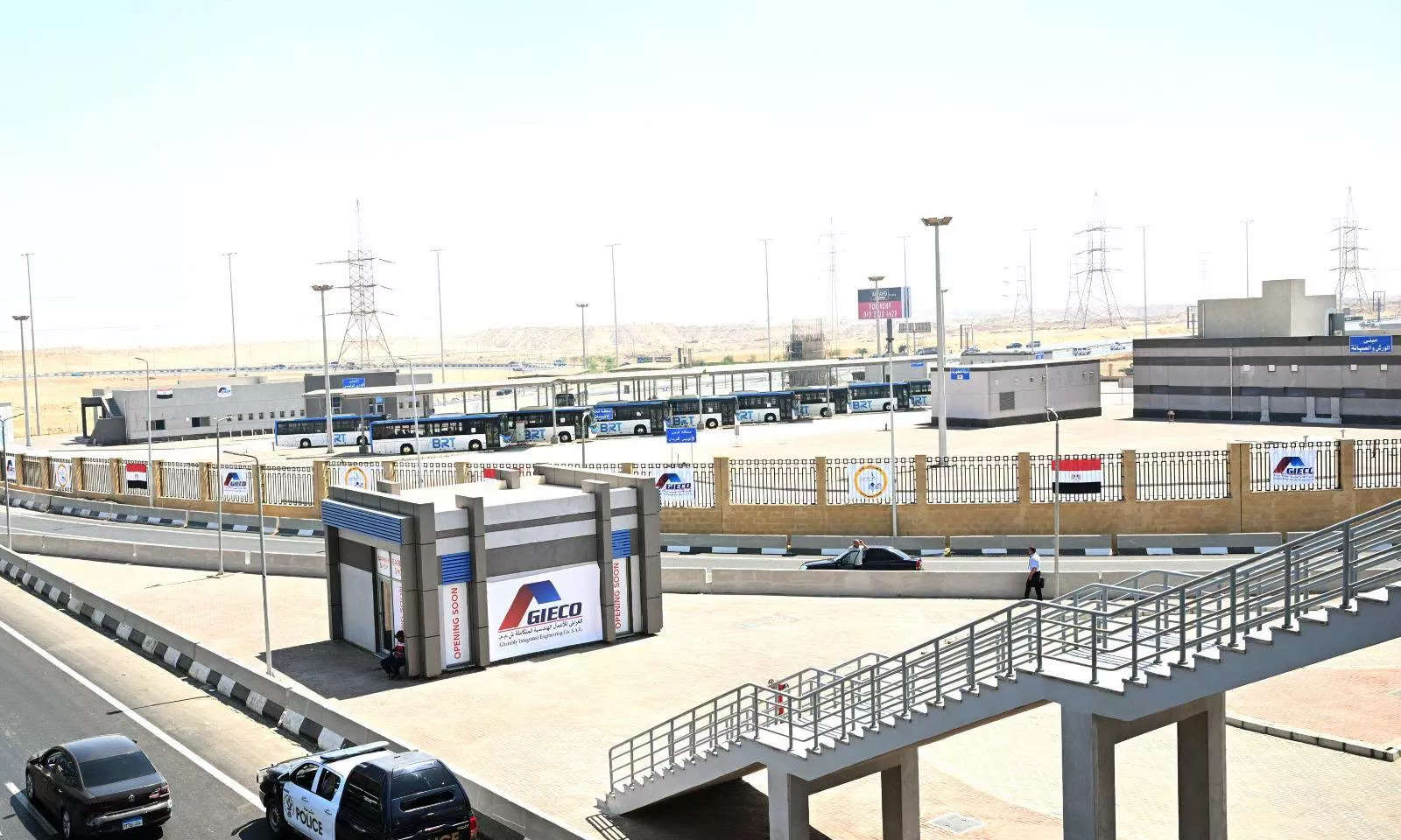 رئيس الوزراء يتفقد المرحلة الثانية من الأتوبيس الترددي