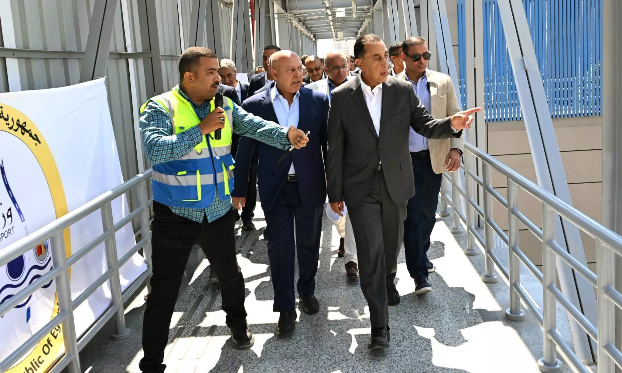 رئيس الوزراء يتفقد المرحلة الثانية من الأتوبيس الترددي