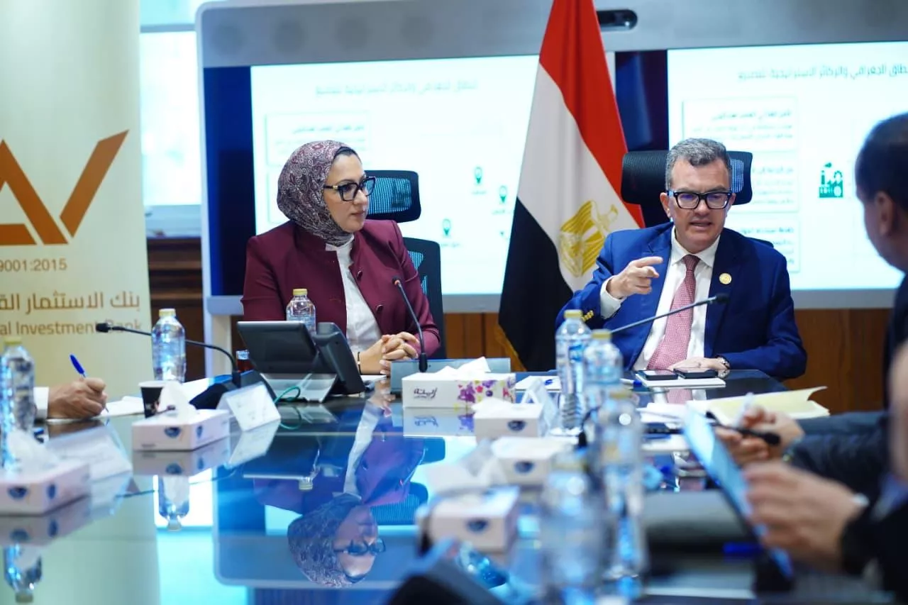 وزير التخطيط يشهد تسوية مديونية محافظة الوادي الجديد للاستثمار القومي