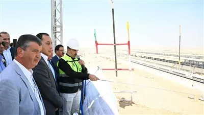 رئيس الوزراء يتفقد مشروع الخط الأول من شبكة القطار الكهربائي السريع
