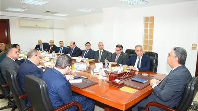 وزير «التموين» يوجه بتكثيف ضخ السلع بمنافذ مبادرة خفض الأسعار