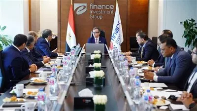 وزير «التخطيط» يبحث خطط «إي فاينانس» للتوسع ودعم البنية التحتية الرقمية لمصر