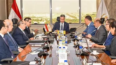 مصر تبحث مع «الإسلامي للتنمية» تمويل إنشاء صوامع للحبوب وصهاريج لزيوت الطعام