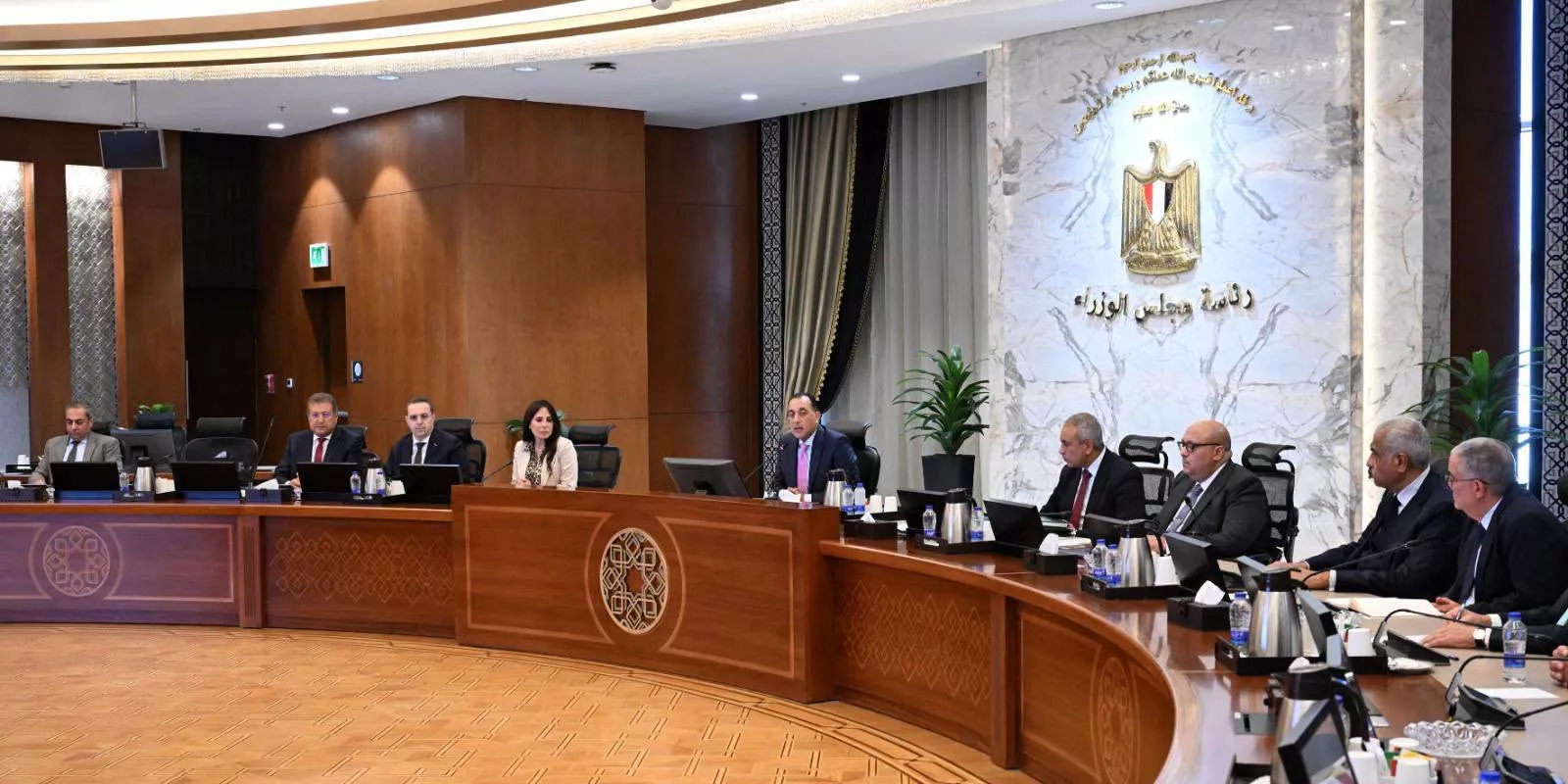مدبولي يستكمل مناقشة مقترح مشروع قانون لتنظيم السوق العقارية