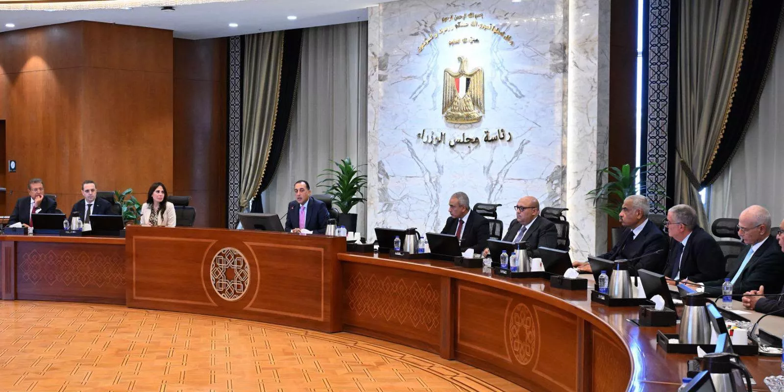 مدبولي يستكمل مناقشة مقترح مشروع قانون لتنظيم السوق العقارية