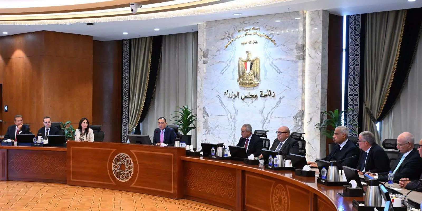 مدبولي يستكمل مناقشة مقترح مشروع قانون لتنظيم السوق العقارية