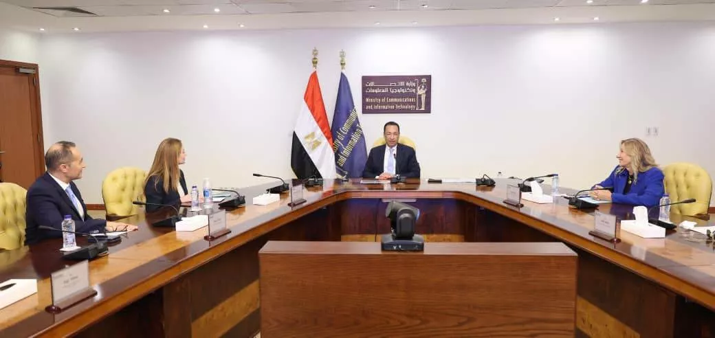 توقيع مذكرة تفاهم بين وزارة الاتصالات وشركة إنتل