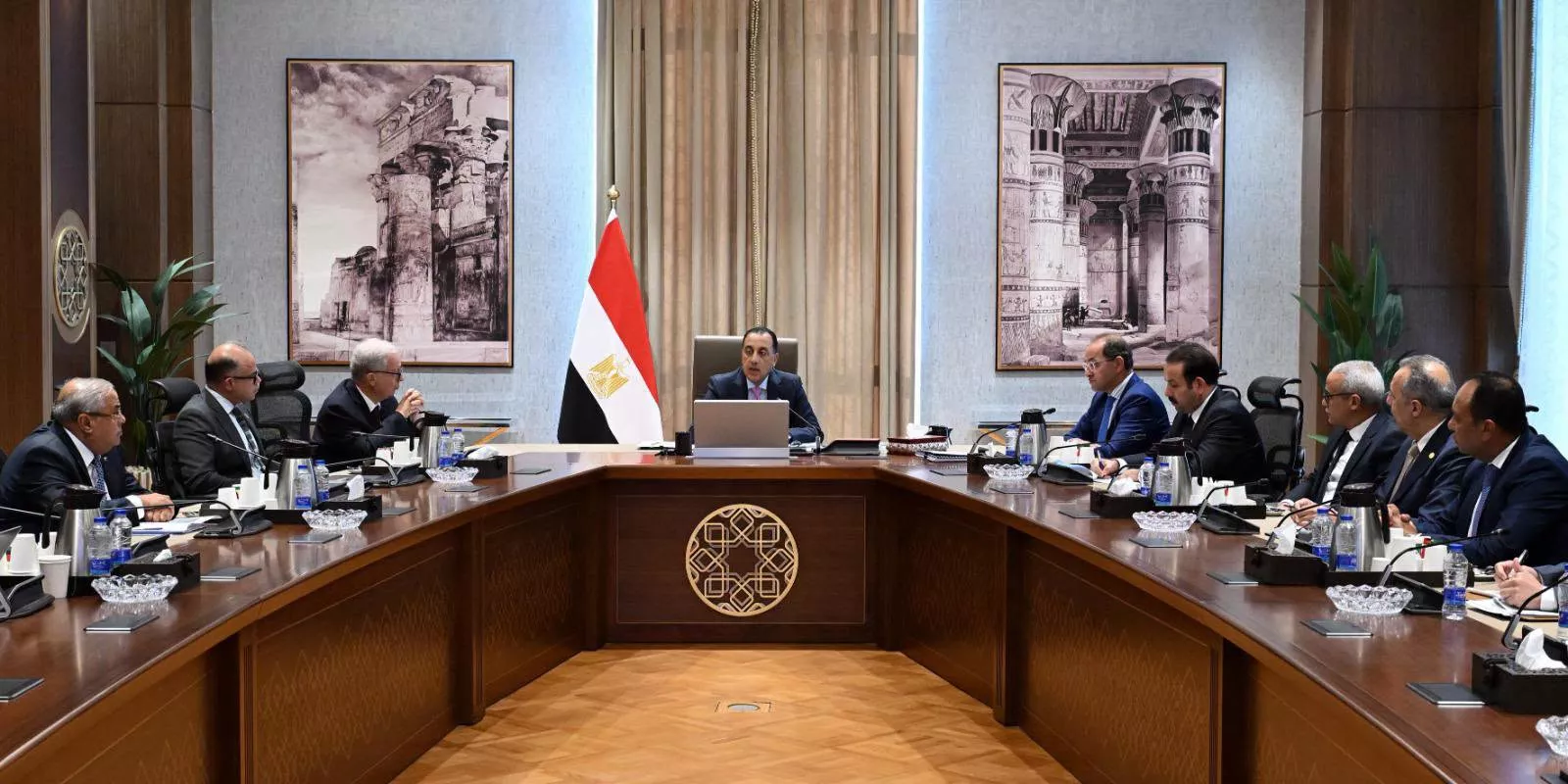 مدبولي يتابع مستهدفات برنامج إعادة هيكلة الشركات القابضة