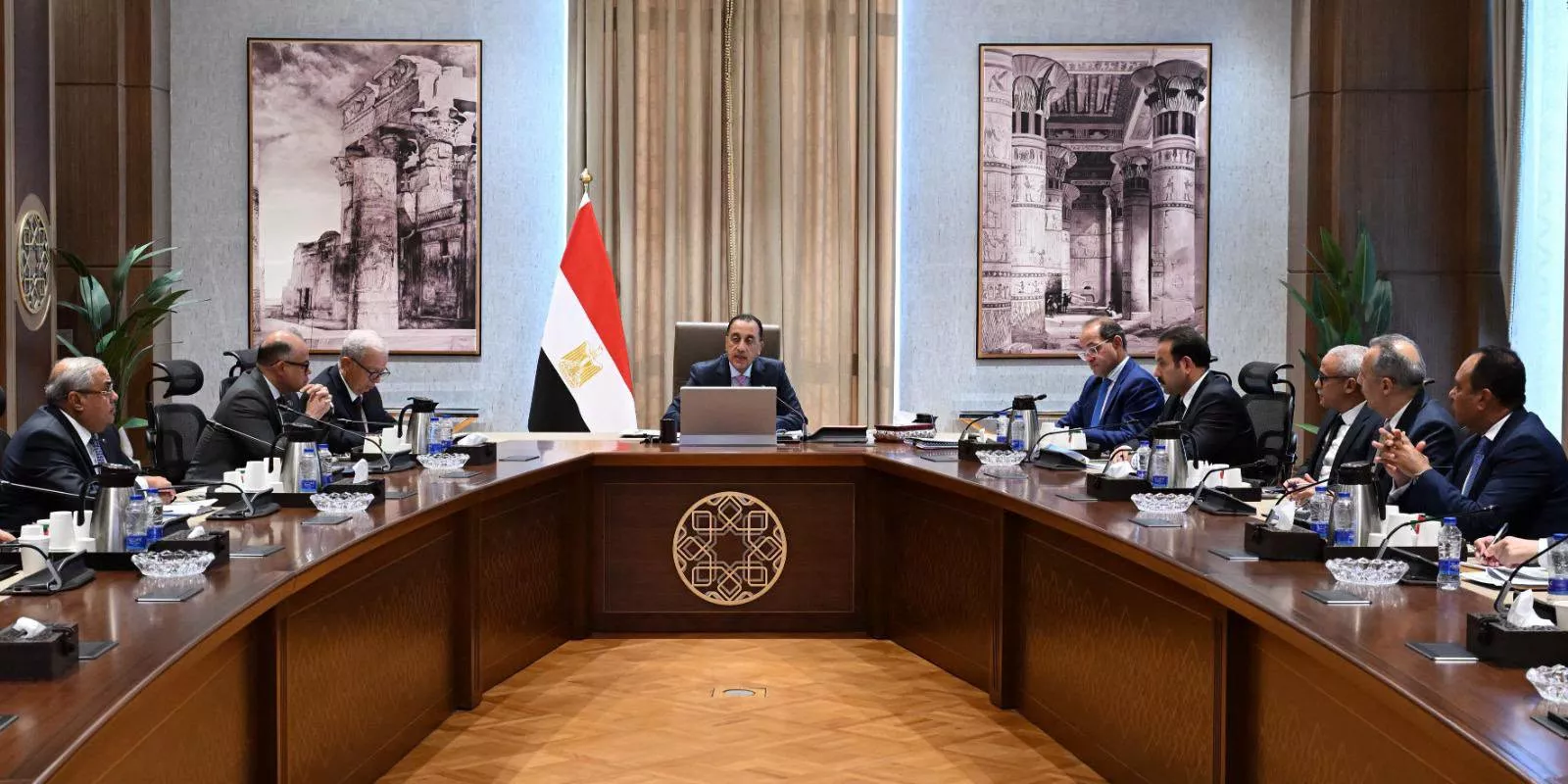 مدبولي يتابع مستهدفات برنامج إعادة هيكلة الشركات القابضة
