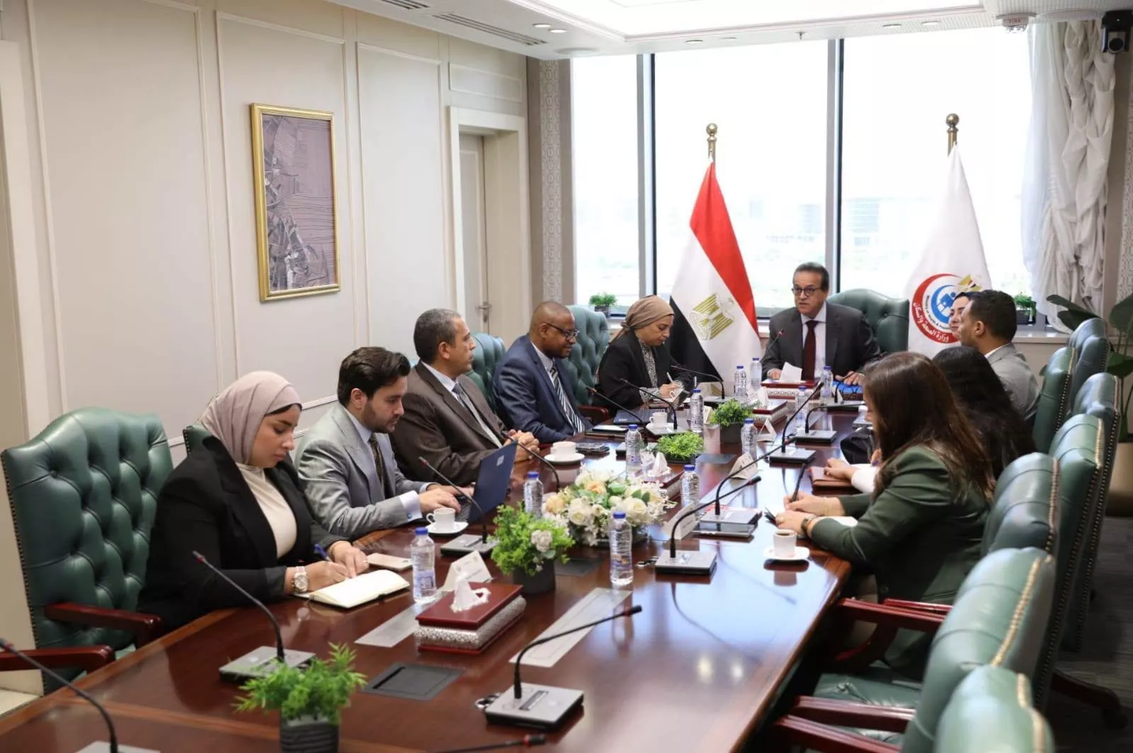 وزير الصحة يجتمع مع وفد البنك الدولي