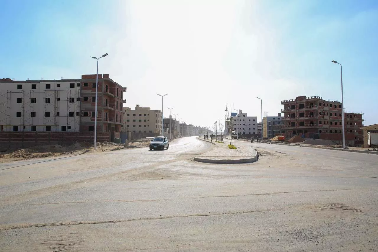 وزيرة الإسكان تتفقد أعمال التنمية بمنطقة بيت الوطن