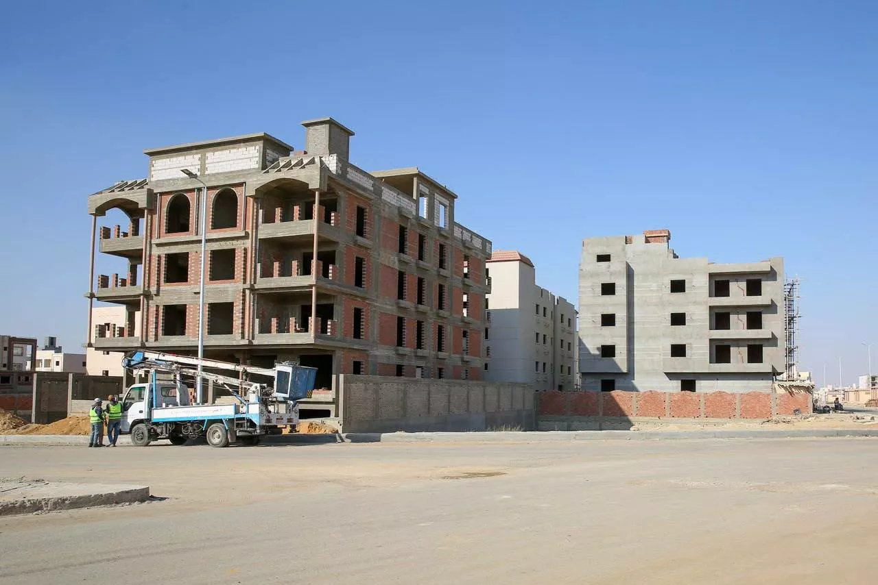 وزيرة الإسكان تتفقد أعمال التنمية بمنطقة بيت الوطن