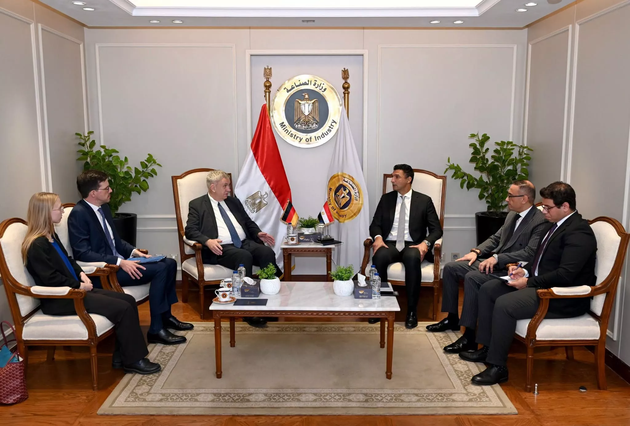 بحث سبل تعزيز التعاون المشترك بين مصر وألمانيا