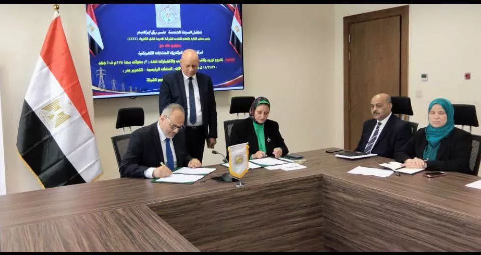 نقل الكهرباء توقع عقدًا مع شركة السويدي اليكتريك