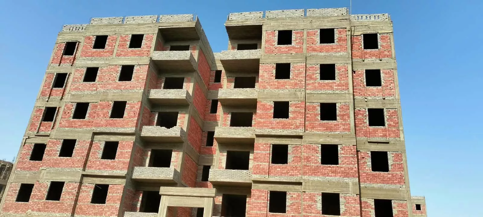 جولة ميدانية لمتابعة أعمال التطوير والرصف بمدن الصعيد الجديدة
