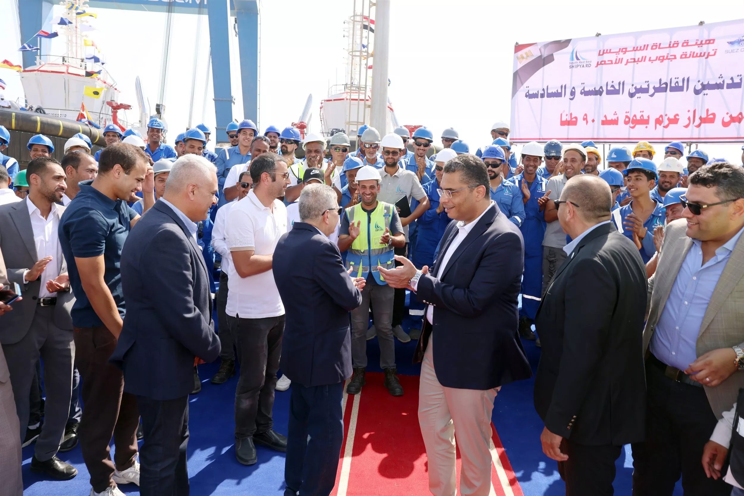 أسامة ربيع يشهد تدشين واستلام عدد من الوحدات البحرية الجديدة