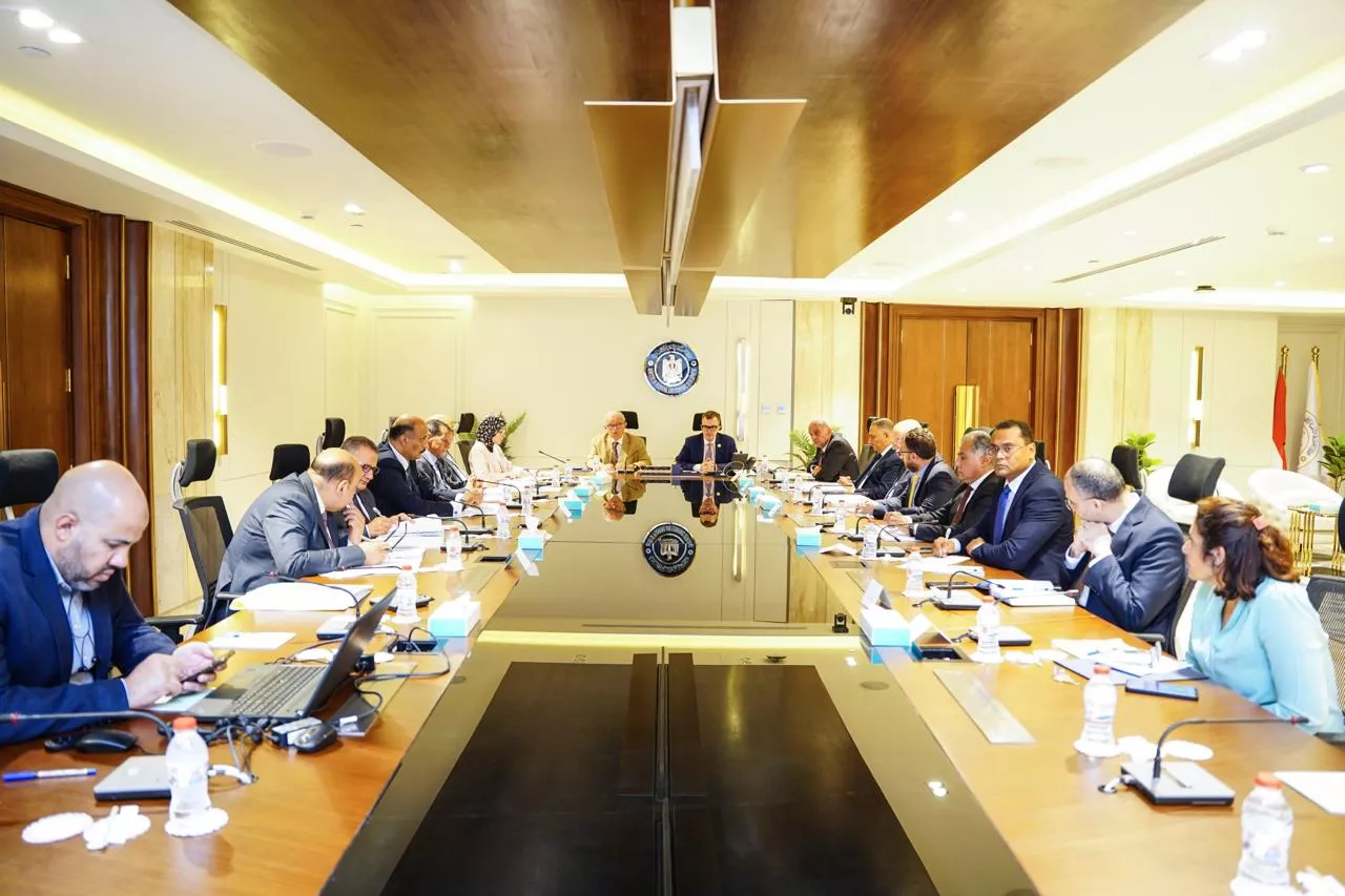 وزير التخطيط يترأس مجلس إدارة بنك الاستثمار القومي