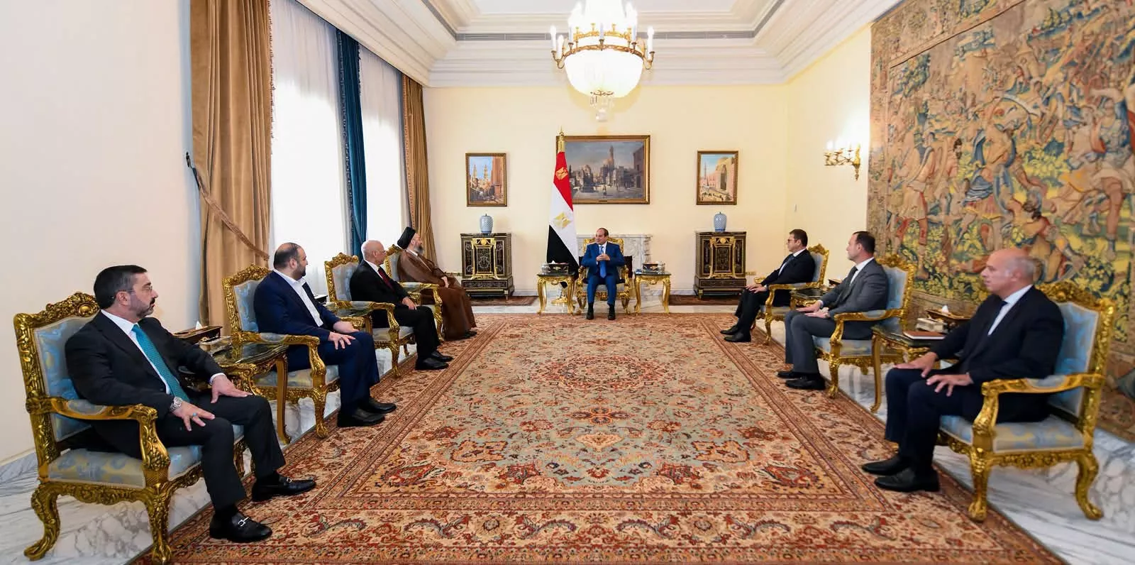 الرئيس السيسي يؤكد حرص مصر الدائم على أمن واستقرار العراق