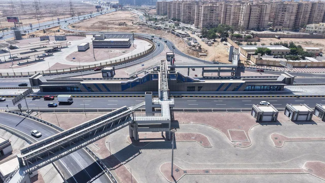 وزير النقل يعلن بدء تشغيل المرحلة الثانية من الأتوبيس الترددي