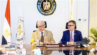 مصر تبحث مع بنك الاستثمار الأوروبي التوسع في آليات «التمويل المبتكر»
