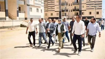 وزيرة «الإسكان» تتابع موقف تنفيذ المشروعات وملفات العمل بمدينة السويس الجديدة