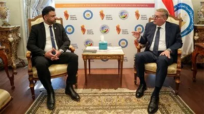 وزارة «البترول» تبحث التعاون مع «وورلي» العالمية في تنفيذ وتطوير المشروعات التعدينية
