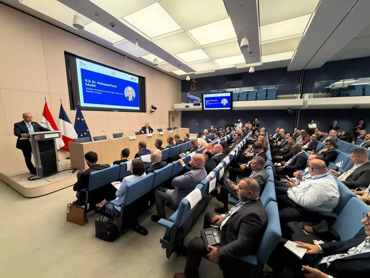 وزير الاستثمار يفتتح منتدى الأعمال المصري الفرنسي بباريس