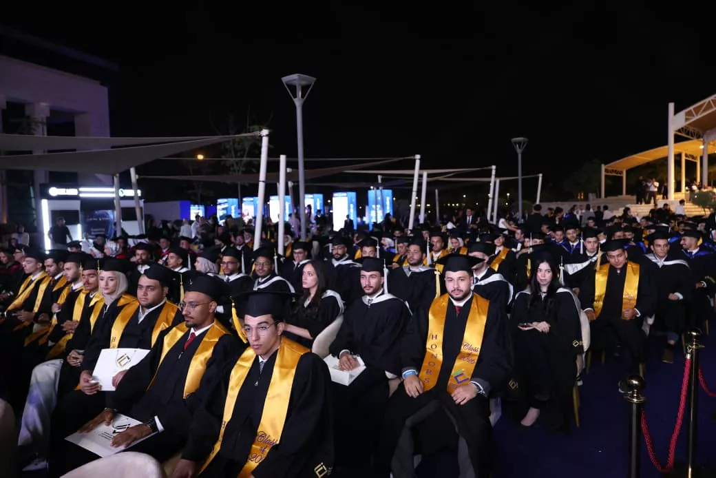 تخريج دفعة جديدة من طلاب جامعة مصر للمعلوماتية