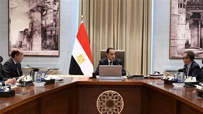 رئيس الوزراء يتابع مستجدات إعداد برنامج التحول الاقتصادي الوطني