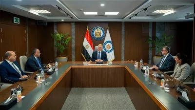 وزير «البترول» يتابع خطط زيادة الإنتاج وتأمين إمدادات السوق المحلي