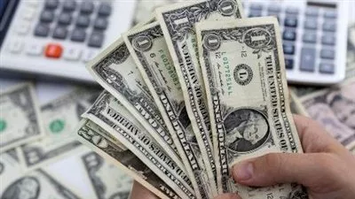 تراجع سعر الدولار مقابل الجنيه في البنوك المصرية