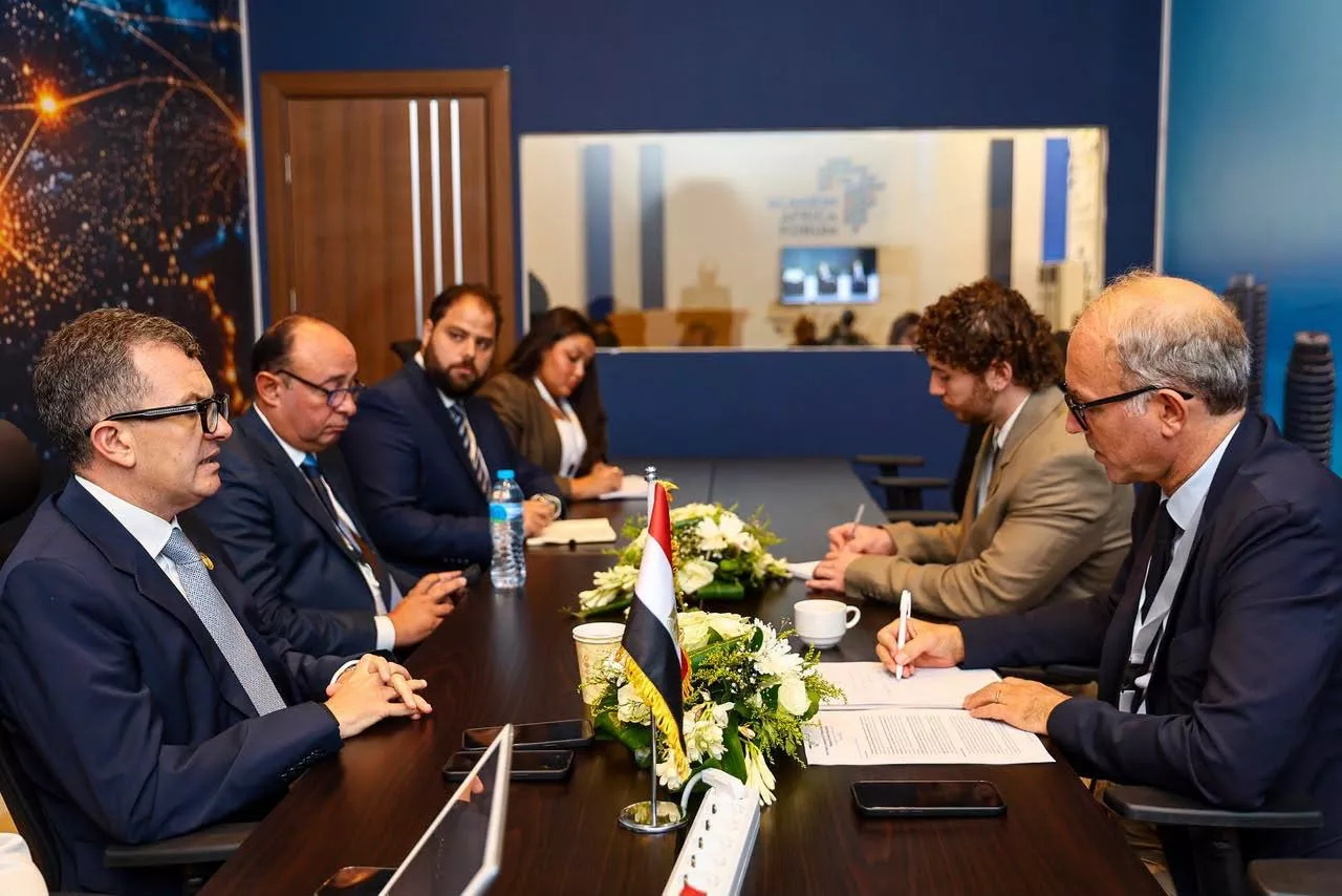 تعاون بين وزارة التخطيط ومنظمة OECD