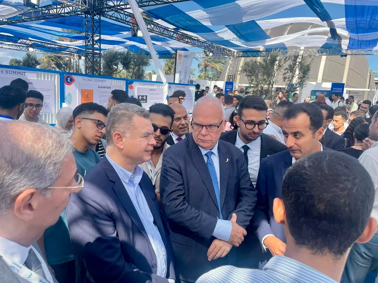 الاتصالات تستعرض رؤيتها لدعم الشركات التكنولوجية الناشئة