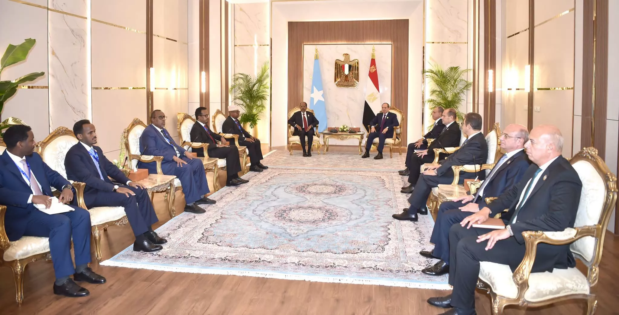 الرئيس السيسي يستقبل نظيره الصومالي