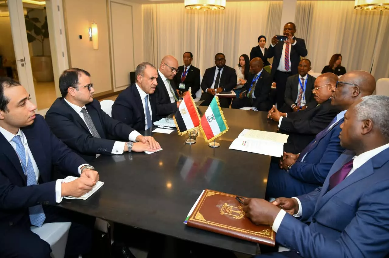 بحث سبل تعزيز التعاون بين مصر وغينيا الاستوائية