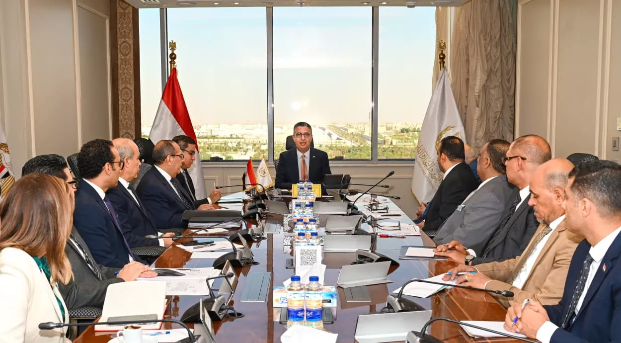 وزير التموين يجتمع مع الشعبة العامة للمخابز وغرفة صناعة الحبوب