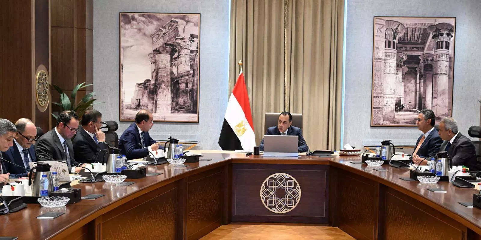 مدبولي يتابع موقف سداد مستحقات محصول قصب السكر للمزارعين