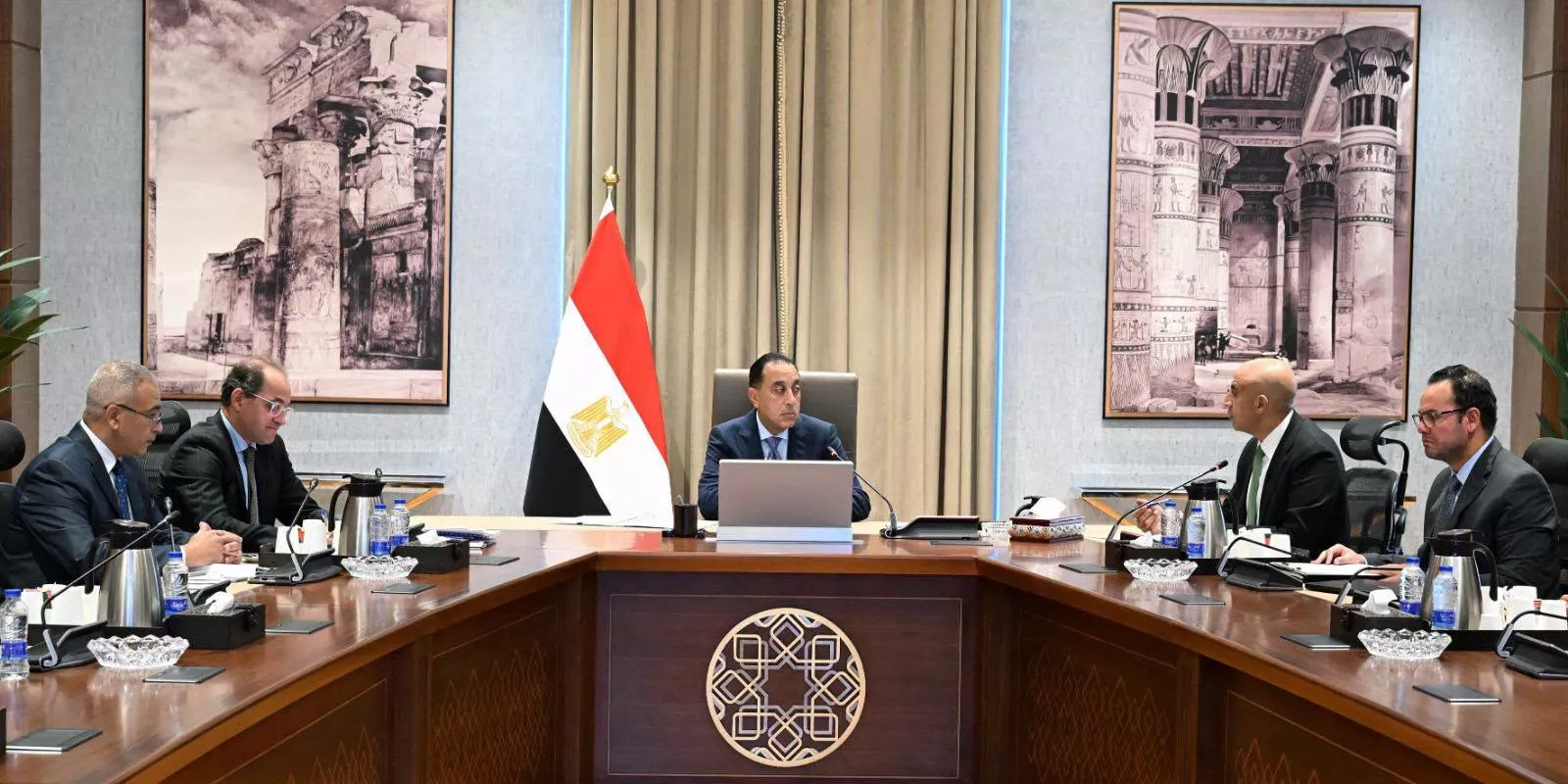 رئيس الوزراء يستعرض الحوافز المستدامة لتشجيع القطاع الخاص على إدارة مدارس التكنولوجيا التطبيقية 