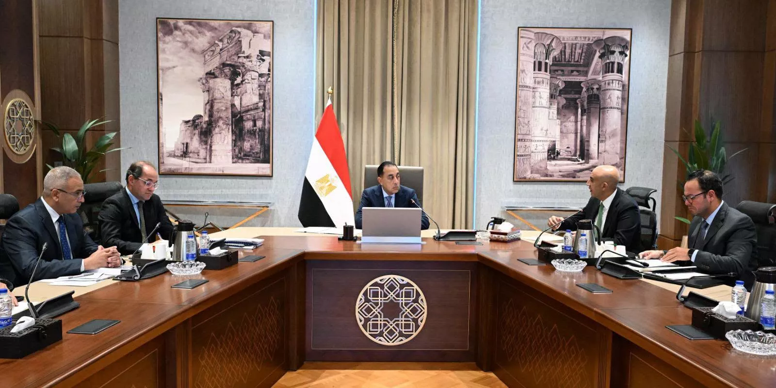 رئيس الوزراء يستعرض الحوافز المستدامة لتشجيع القطاع الخاص على إدارة مدارس التكنولوجيا التطبيقية 