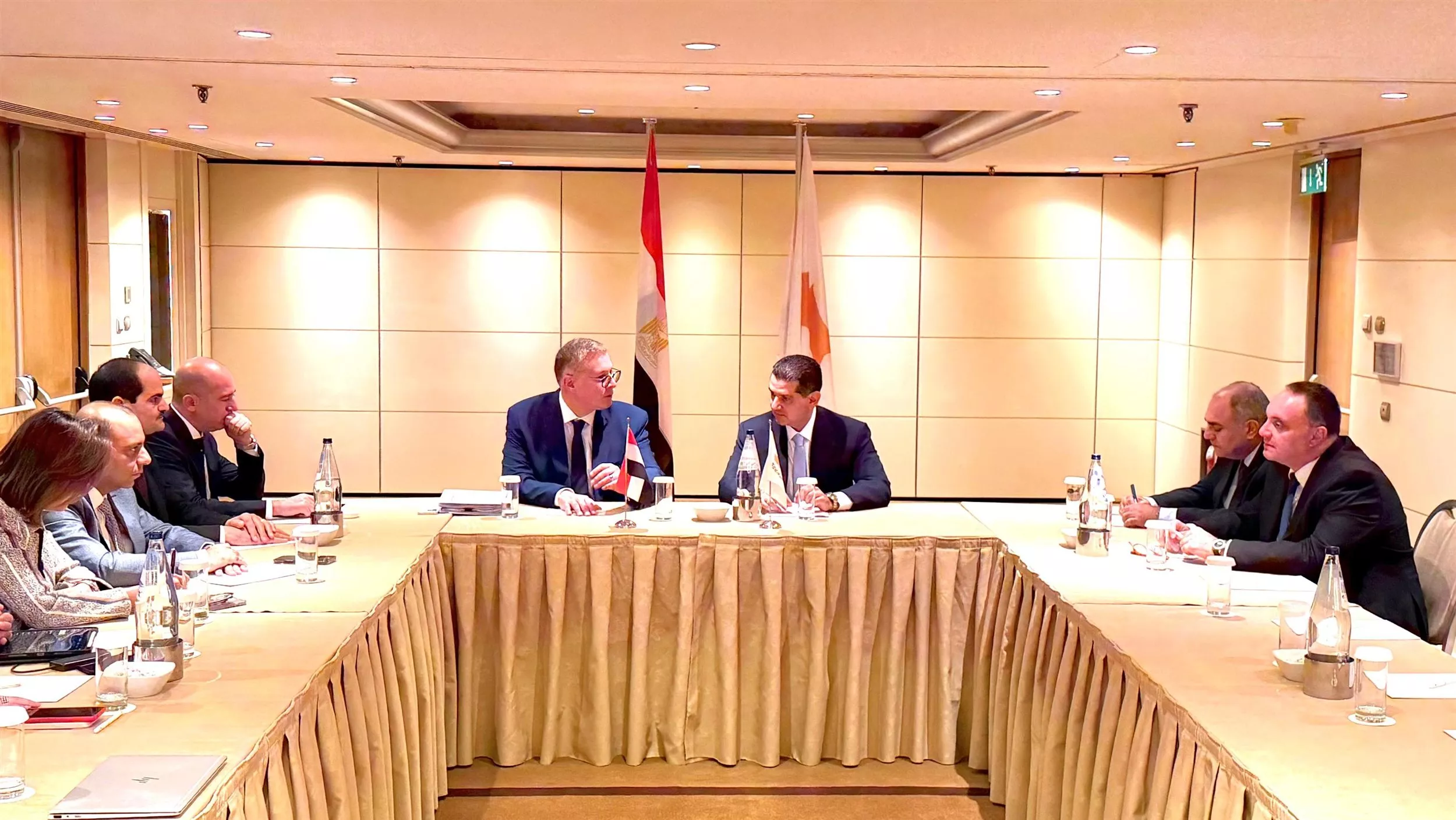 وزير البترول يجتمع مع وزير الطاقة القبرصي