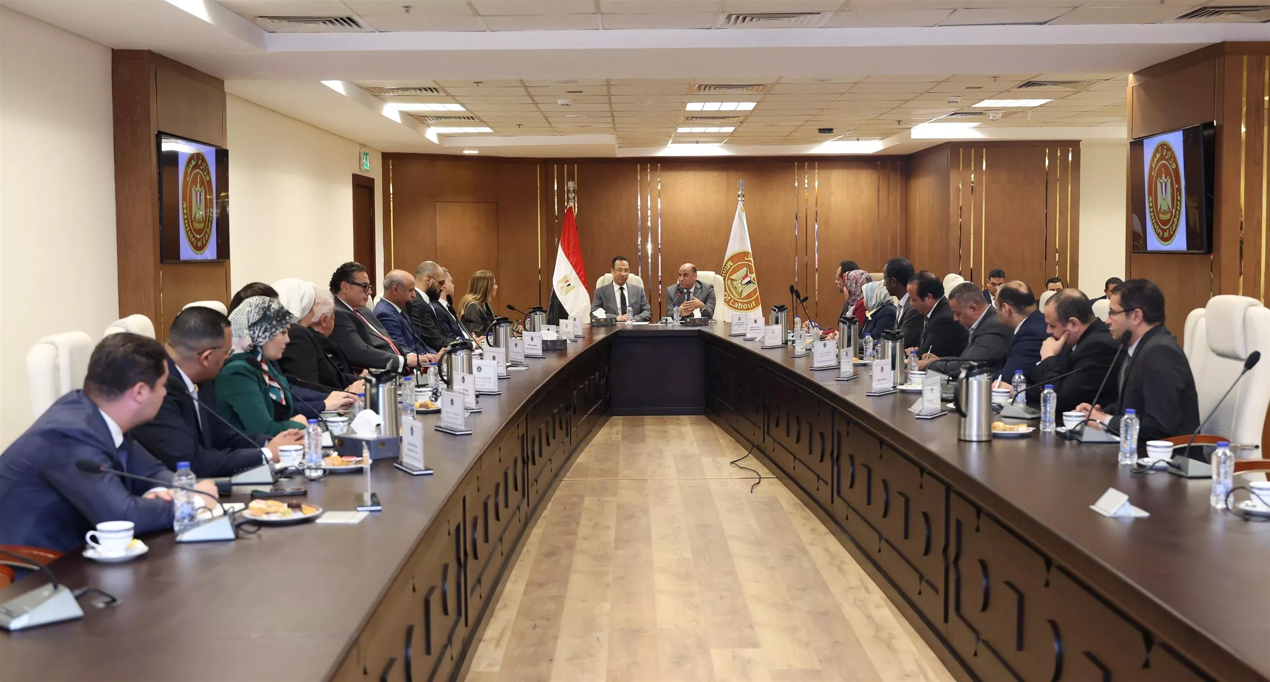 مذكرة تفاهم للتعاون في التطوير المؤسسي الرقمي لوزارة العمل وبناء القدرات الرقمية